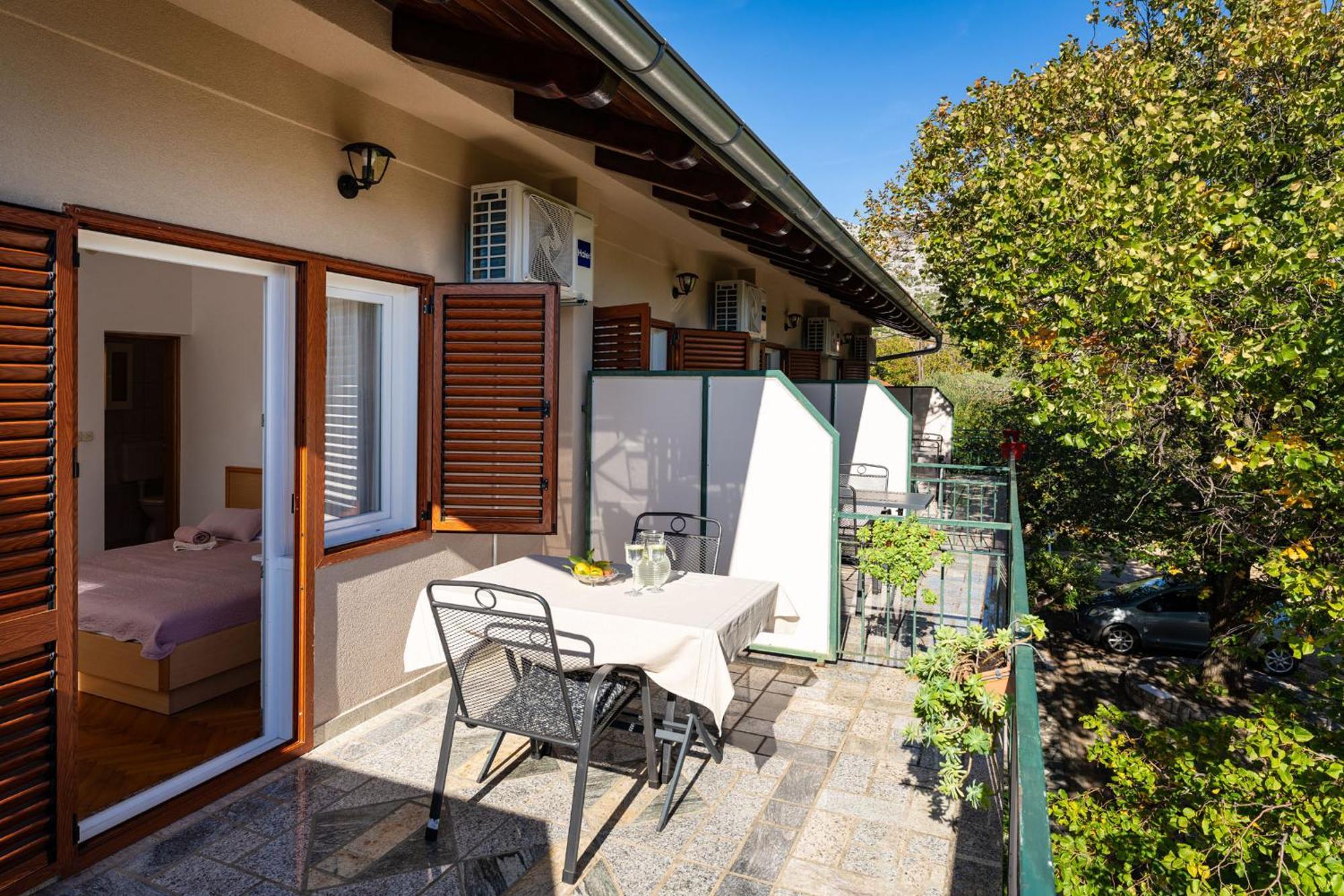 Apartments Adriana Starigrad Paklenica Quarto foto